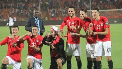 برقيات التهنئة تنهال على شوقي غريب ولاعبي المنتخب الأوليمبي