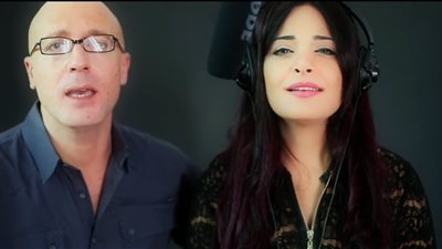 بالفيديو.. مخرج «سيب إيدي» يهدي قناة السويس أغنية «بحبك يا بلادي»