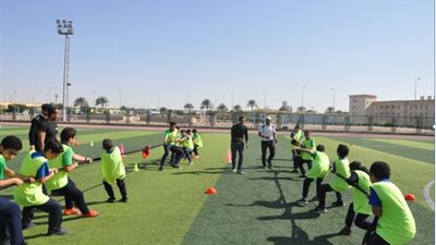 أكاديمية الشرطة تستقبل عددا من طلبة وطالبات إحدى المدارس (صور)