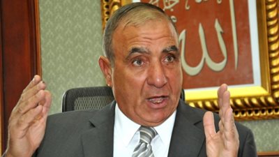 معهد البحوث الإحصائية يكرم وزير التنمية المحلية