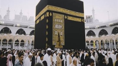 السياحة: تنظيم برامج العمرة يقتصر على الشركات الملتزمة