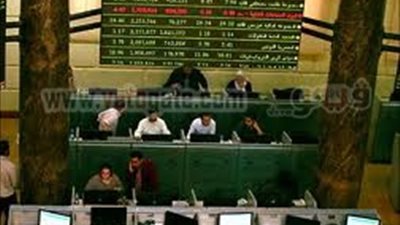 البورصة تحافظ على مكاسبها الصباحية ومؤشرها الرئيسى يرتفع بمعدل 1.21 منتصف الجلسة