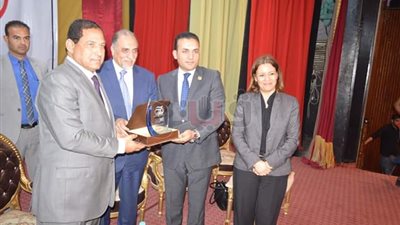 محافظ الغربية: عمال مصر أصحاب همة عالية وعزائم صادقة (صور)