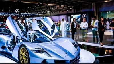 البومة الخارقة.. لقب سيارة يابانية في معرض دبي