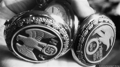 انتقادات لمزاد علني يعرض مقتنيات تعود لـ