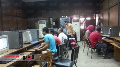 بالصور..إقبال كثيف من طلاب الدبلومات على تنسيق هندسة القاهرة