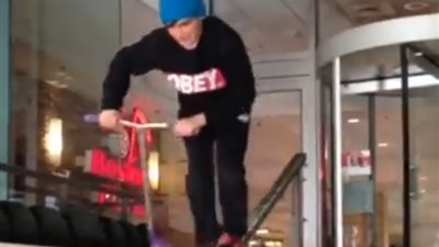 نهاية مروعة لشاب استعرض مهاراته في التزحلق بالإسكوتر الذكي (فيديو)