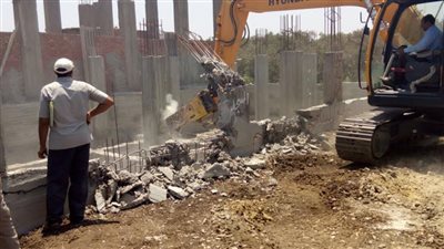 إزالة 21 حالة تعد على الأراضي الزراعية بطوخ