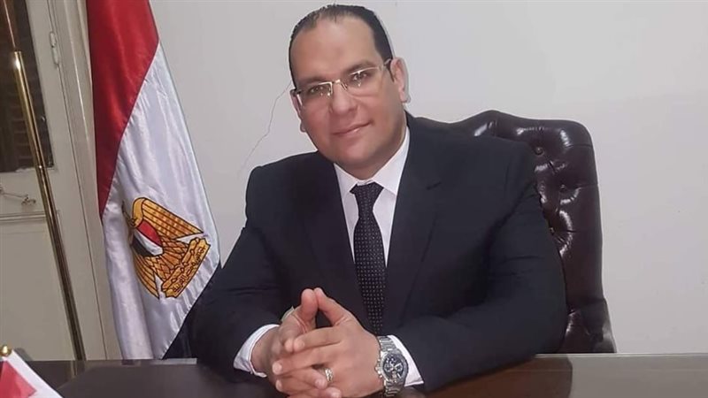 أحمد إدريس، أمين