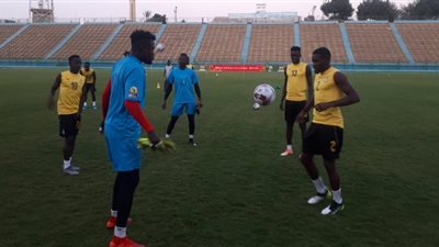 منتخب غانا يبدأ استعداداته لمواجهة كوت ديفوار (صور)
