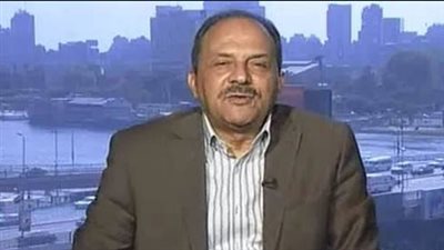 خبير يطالب بإلغاء ضريبة الدمغة وإعادة النظر في قوانين البورصة