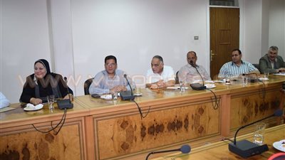 بالصور.. مجلس جامعة سوهاج يوافق على بدء الدراسة بالكوامل