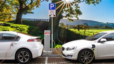 الإنتاج الحربي: تحويل مصر إلى مركز إقليمي لتصدير المركبات الكهربائية في 2040