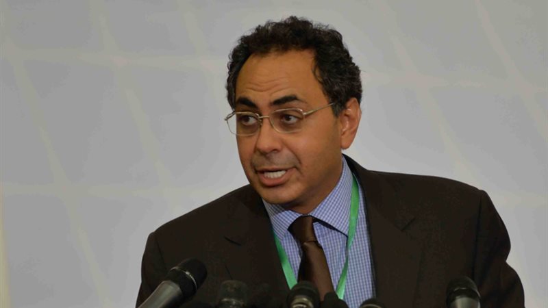 الدكتور هاني سري