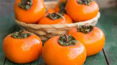 «الكاكا» سلاح طبيعي لمقاومة أمراض البرد والمناعة والقلب