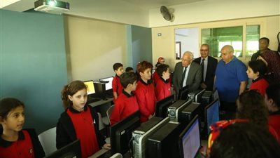 محافظ بورسعيد يفتتح مدرسة الرسالة الحديثة للغات (صور)