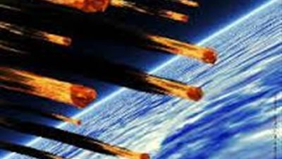 غدًا.. العالم ينظر إلى السماء ويترقب «زخات الشهب».. أخطر ظاهرة كونية تتكرر كل عام في «أغسطس».. سقوط 100 شهاب في الساعة.. والتلوث يؤثر على رؤيتها.. ويمكن مشاهدتها بالعين المجردة