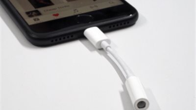 شاحن سريع 18 واط مع آي فون القادم