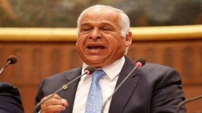 فرج عامر يكشف تفاصيل المشادة الحادة بين وزير الصناعة ووكيل البرلمان