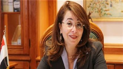 غادة والي تتفقد غرفة العمليات المركزية للهلال الأحمر