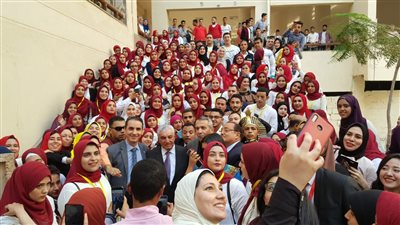 زاهي حواس: مصر بها ١٢٤ هرما أعظمها 