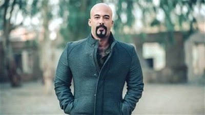 نقيب الممثلين يكشف حقيقة تبرع هيثم أحمد زكي بـ50 مليون جنيه للأيتام