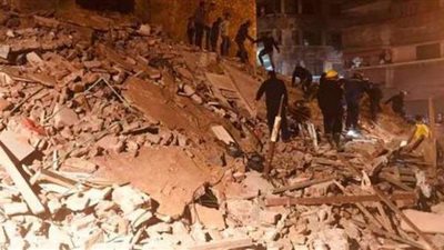 تفاصيل انهيار عقار روض الفرج.. 3 قتلى و5 مصابين بينهم طفل.. البحث عن مفقودين.. وتشكيل لجنة هندسية لكشف ملابسات الواقعة