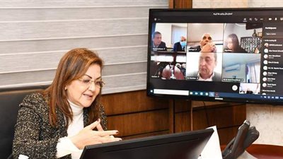 وزيرة التخطيط تبحث آليات التمكين الاقتصادي في القرى