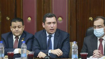 وكيل صناعة النواب: زيادة القيمة المضافة للموارد يدعم الاقتصاد الوطني