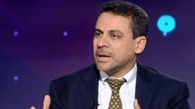 حسين السيد: 