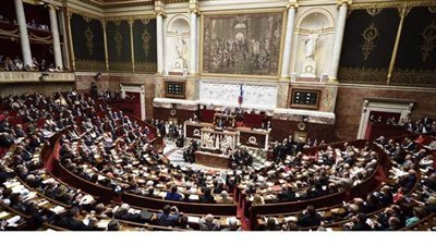 النواب الفرنسيون يصوتون اليوم على مشروع قانون 