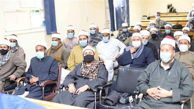 ختام فعاليات دورة تدريب الأئمة بجامعة جنوب الوادي