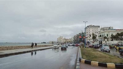 10 صور ترصد الأمطار الغزيرة على كورنيش الإسكندرية