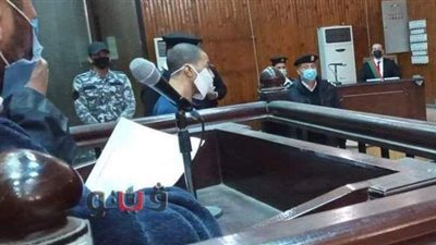 الصور الأولى لـ «قذافي» سفاح الجيزة خلال مُحاكمته