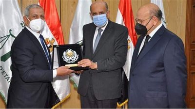 رئيس مجلس الدولة يستقبل رئيس الأكاديمية العربية للعلوم بالإسكندرية