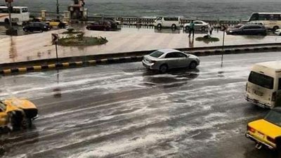 أمطار غزيرة وثلوج تسقط على الإسكندرية | فيديو