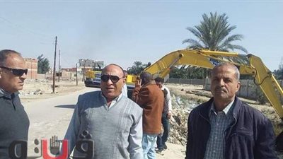 رئيس مدينة القنطرة غرب يتابع توصيل مياه الشرب إلى المناطق المحرومة