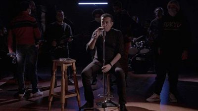 أسامة منير يعود للطرب بأغنية من تأليفه وألحانه | صور