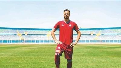 الدوري الإنجليزي كبير عليه.. كريستيان إميل يكشف أسباب فشل رمضان صبحي بالبريميرليج