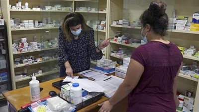 الشرطة الفرنسية تضبط شركات تهرب الأدوية بوصفات مزورة لمصر