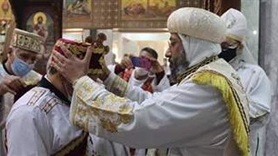 الأنبا أرسانيوس يترأس صلوات سيامة 