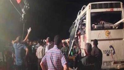 مصرع وإصابة 50 شخصًا في انقلاب أتوبيس سياحي قادم من السودان إلى أسوان