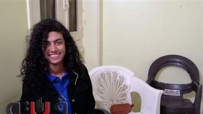 المحبة بلغة الإشارة.. هايدي راجي فتاة أقصرية تخدم ذوي الإعاقة السمعية.. تعلمت بسبب صديقتها.. وشعارها الخدمة للجميع