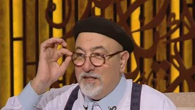 خالد الجندي: 