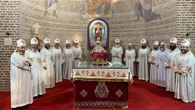 الأنبا أرساني يترأس اجتماع كهنة إيبارشية هولندا