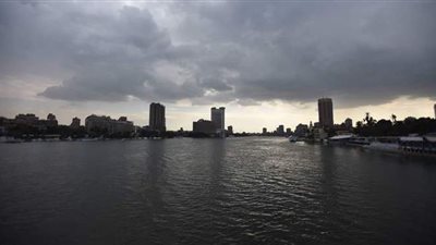 سقوط أمطار على بعض مناطق القاهرة والجيزة | فيديو وصور