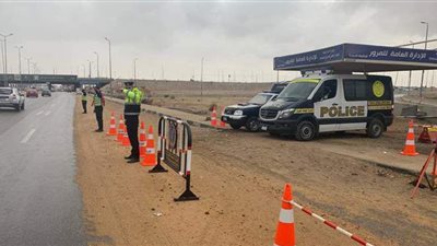 سيولة مرورية بشوارع القاهرة والجيزة بالتزامن مع هطول الأمطار