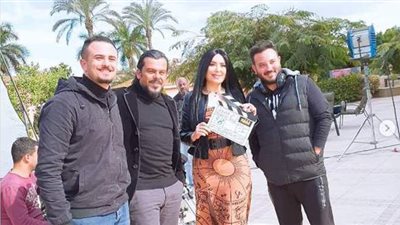 عبير صبري تبدأ تصوير مشاهدها في فيلم 