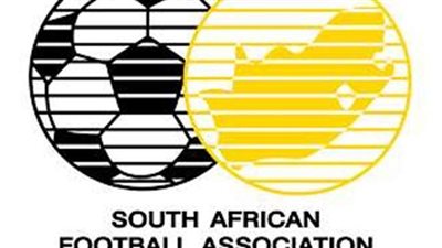 اتحاد جنوب أفريقيا يرفض إقامة مباريات أنديته على أراض محايدة