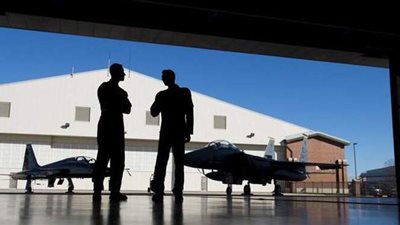 مصرع 2 في تحطم طائرة عسكرية أمريكية بجنوب شرق البلاد